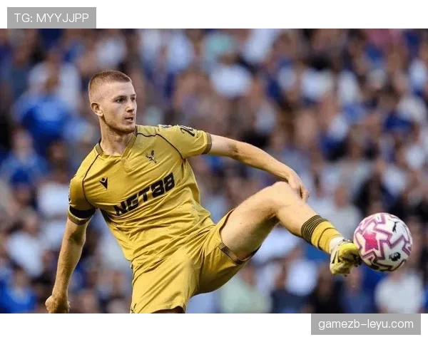 水晶宫明星球员持续闪耀,关键战中展现卓越领导力助球队稳步提升 水晶宫明星球员持续闪耀,关键战中展现卓越领导力助球队稳步提升